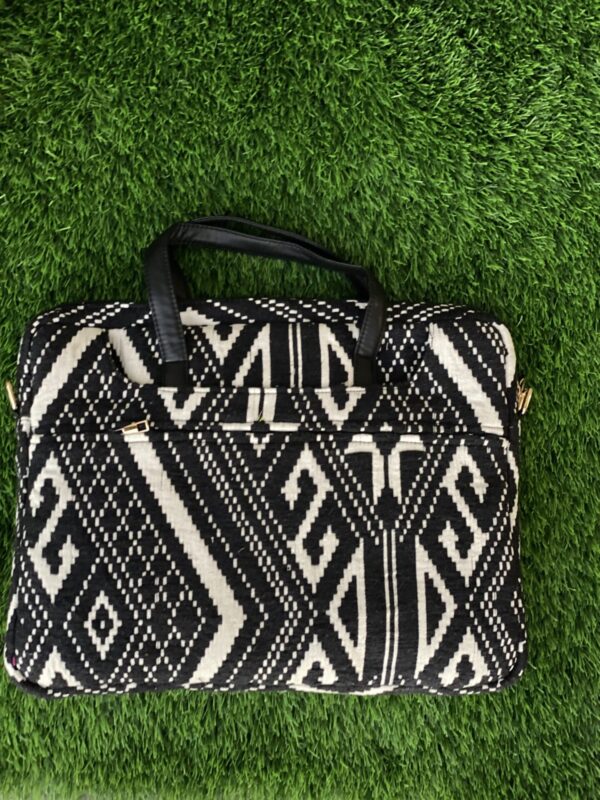 SLEEK LAPTOP BAG - Image 2
