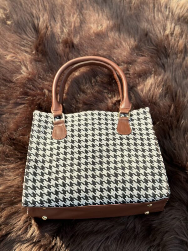 ON THE GO BAG - Image 7