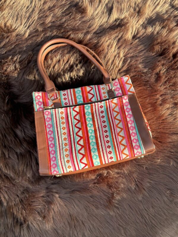 ON THE GO BAG - Image 6