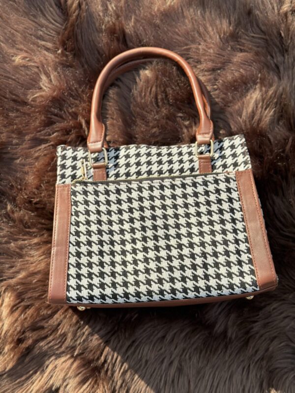 ON THE GO BAG - Image 9