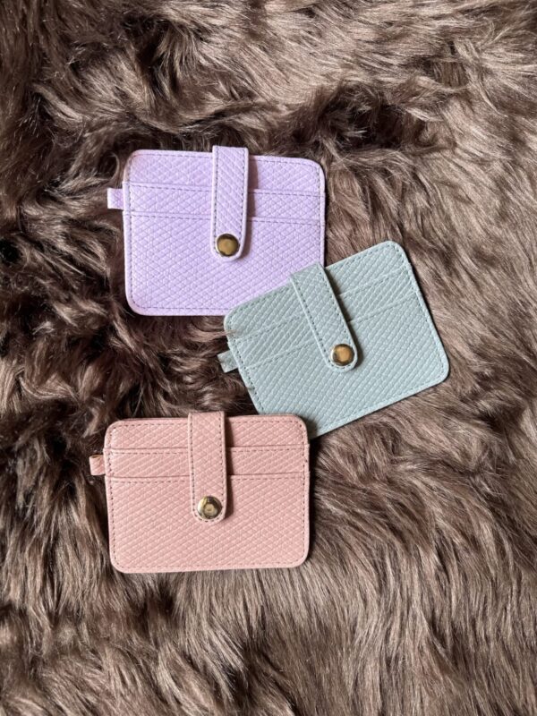 CARD HOLDER