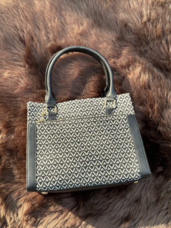 ON THE GO BAG - Image 2