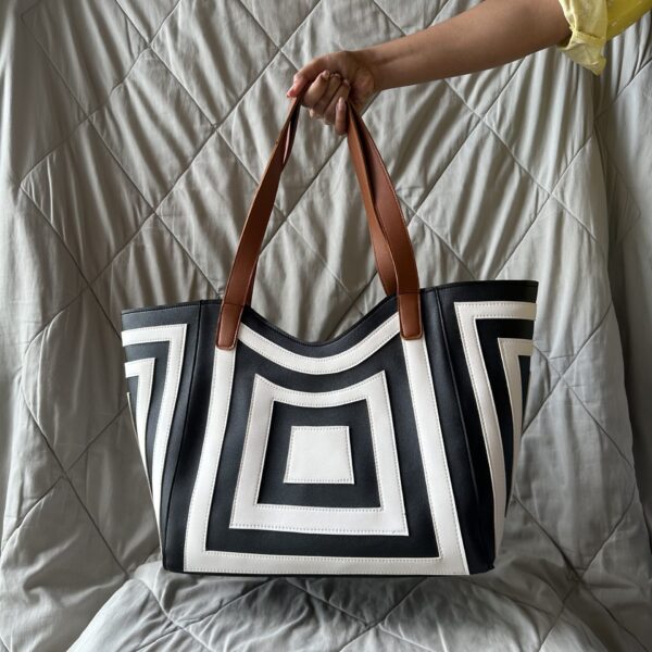 GEOMETRIC TOTE - Image 6