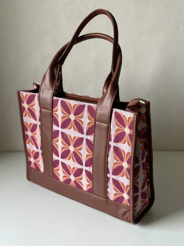 SQUARE TOTE - Image 5
