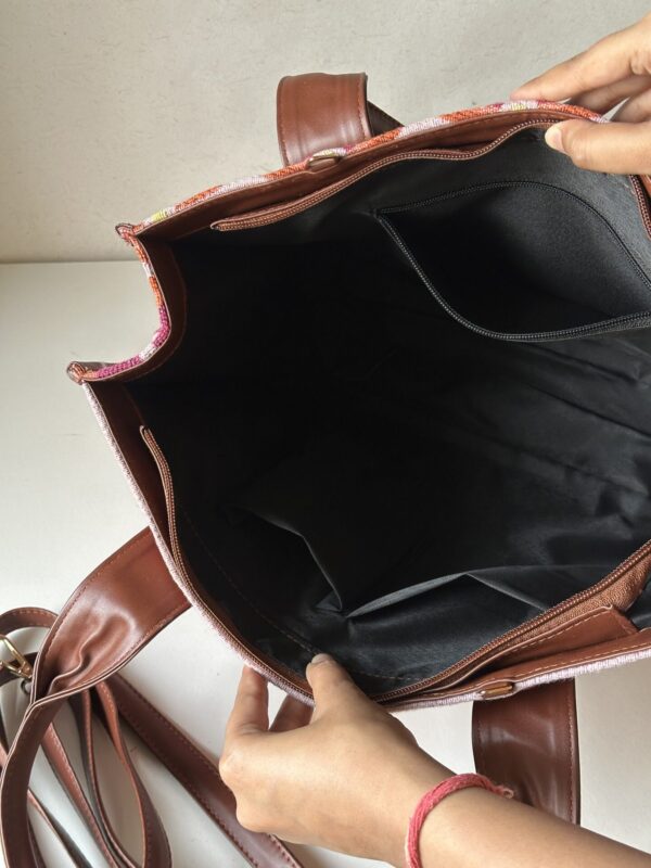 SQUARE TOTE - Image 4