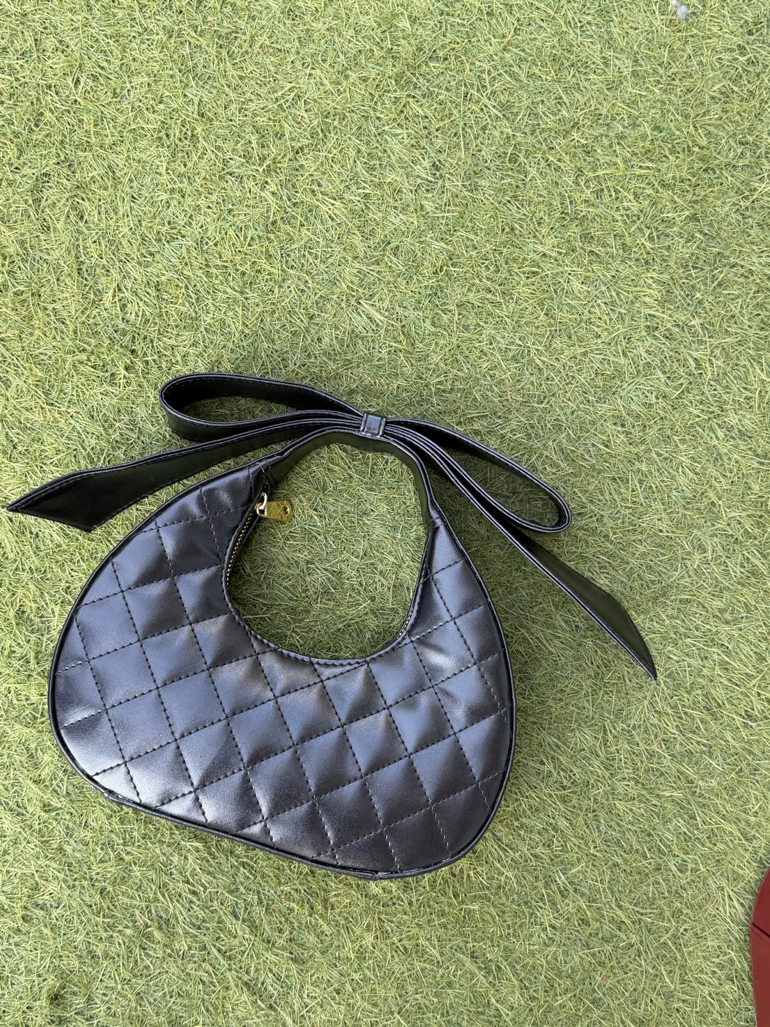 QUILTED BOW MINI SHOULDER BAG